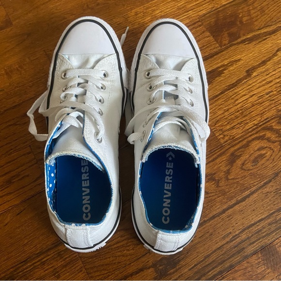 Women’s White Converse All Stars - Picture 5 of 5